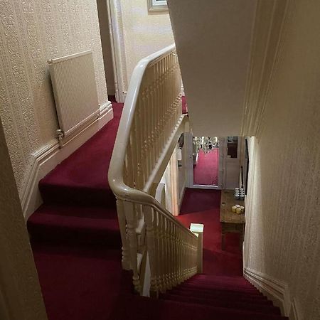 Hotel Jeanne Blackpool Esterno foto