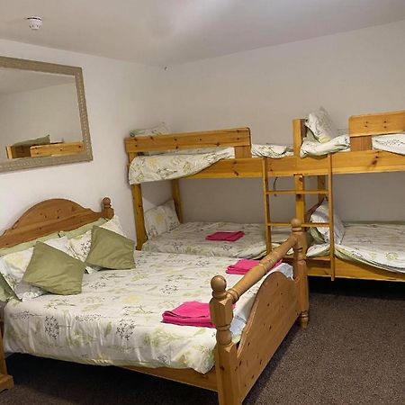 Hotel Jeanne Blackpool Esterno foto