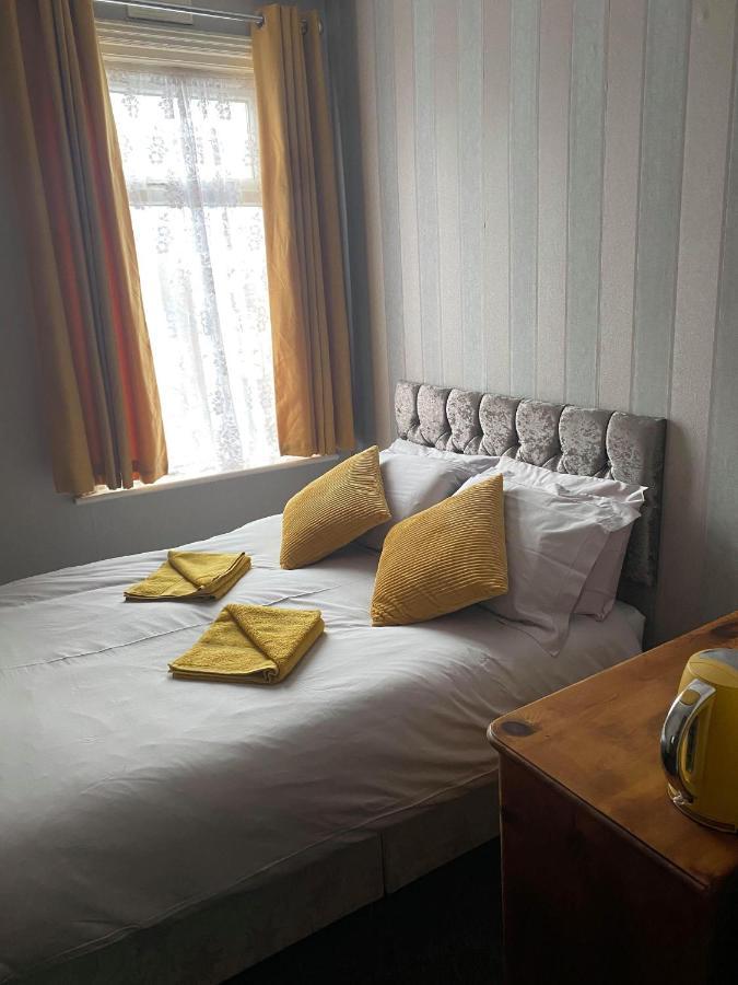 Hotel Jeanne Blackpool Esterno foto