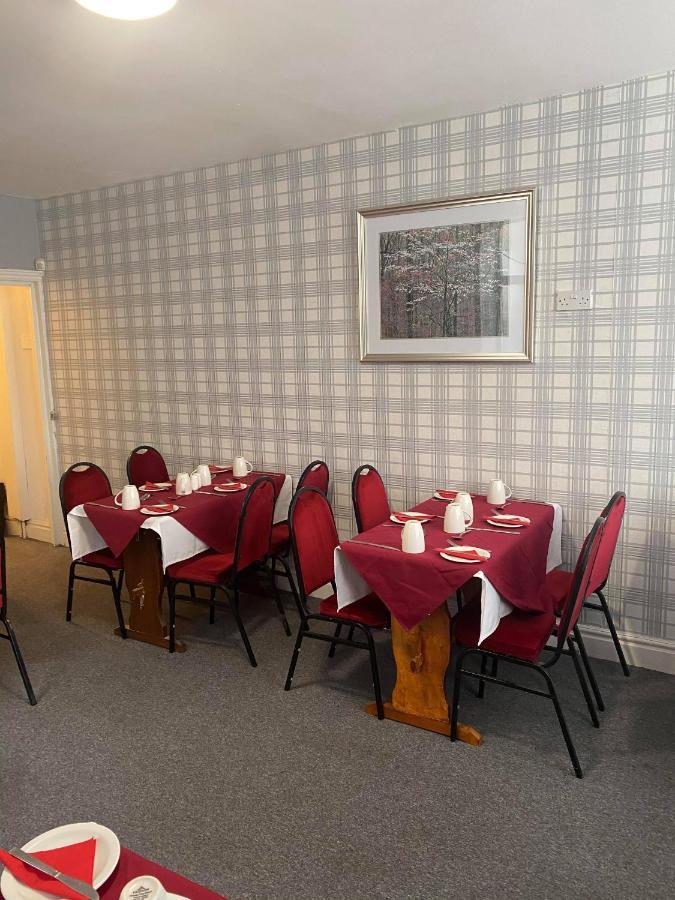 Hotel Jeanne Blackpool Esterno foto