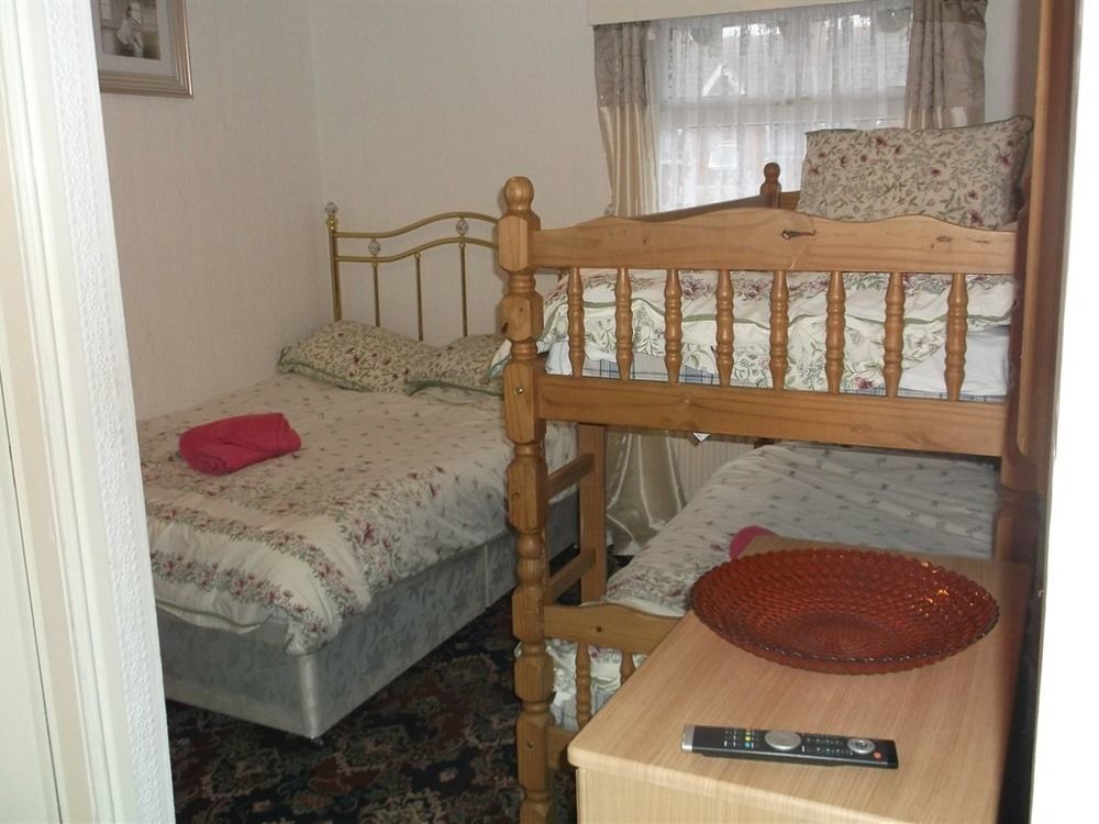 Hotel Jeanne Blackpool Esterno foto